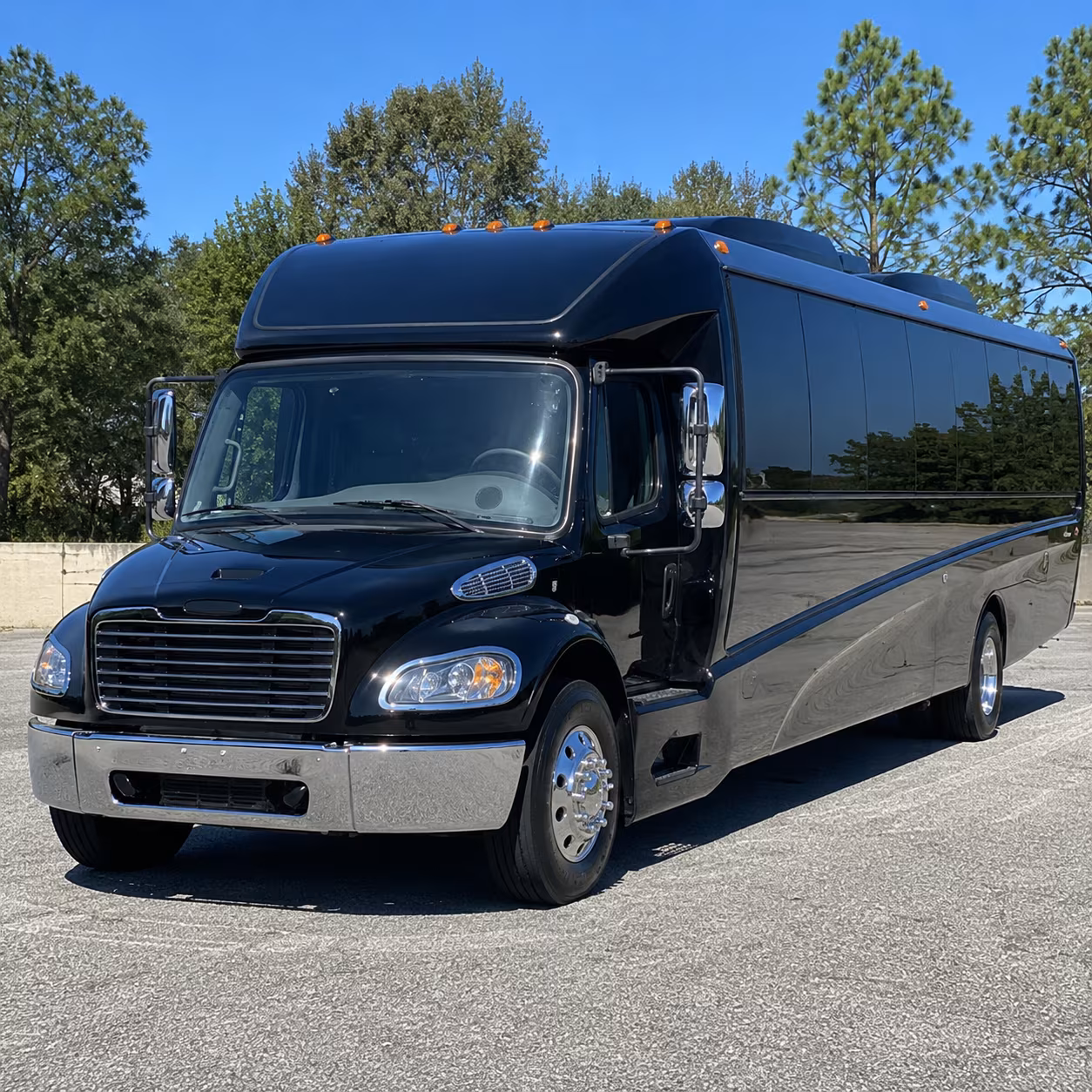 miami gardens 25 passenger minibus