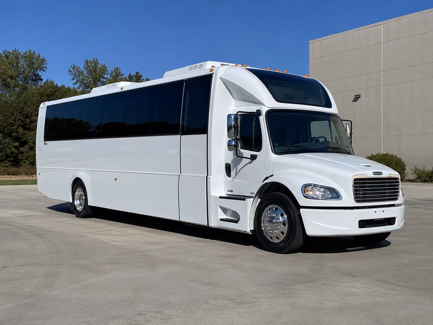 party bus rentals in miami gardens for the perfect prom night